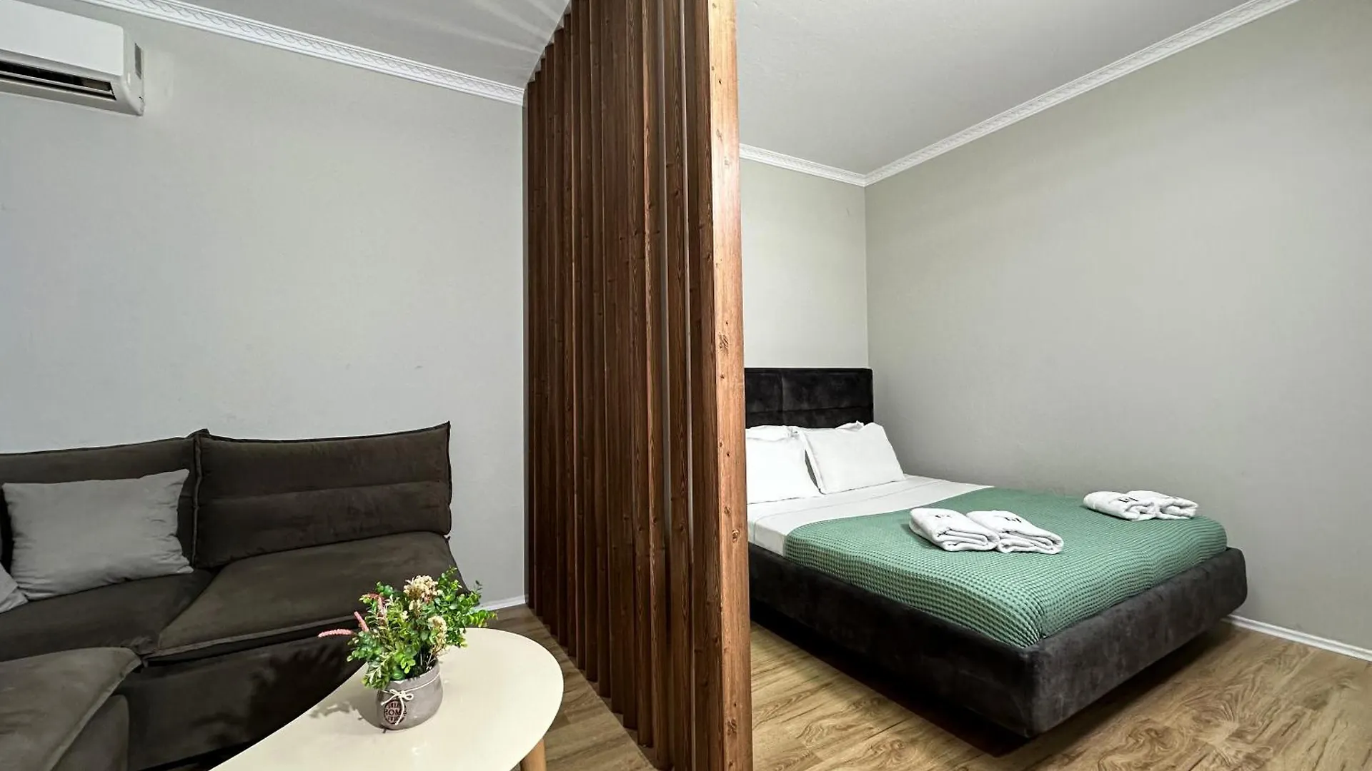 Home Select Tirana 3
